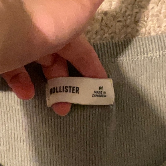 Hollister Sage Green Sweater - Picture 3 of 3
